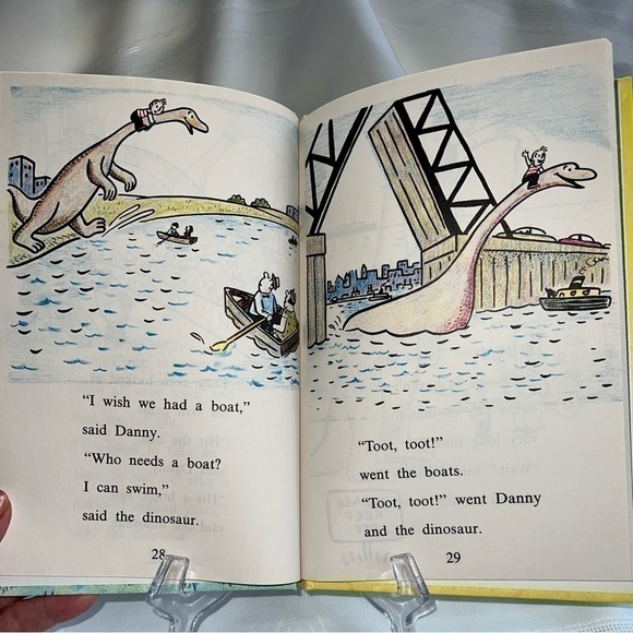 Weekly Reader Book Danny and the Dinosaur I‎ Can Read Hardcover EUC VTG Like New - Picture 5 of 8